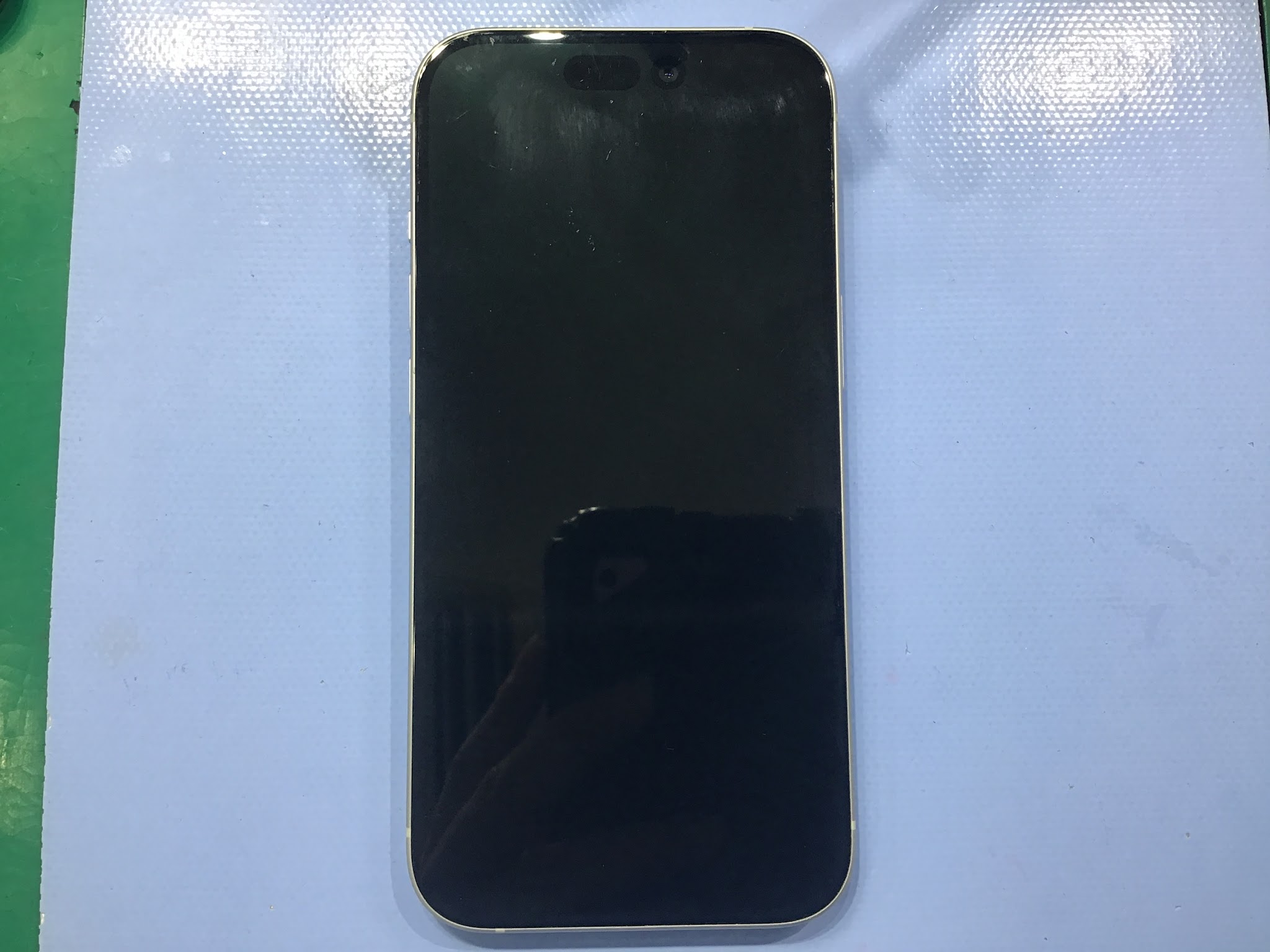 iPhone15のバッテリー交換はスマホ修理工房中野ブロードウェイ店にお任せください！